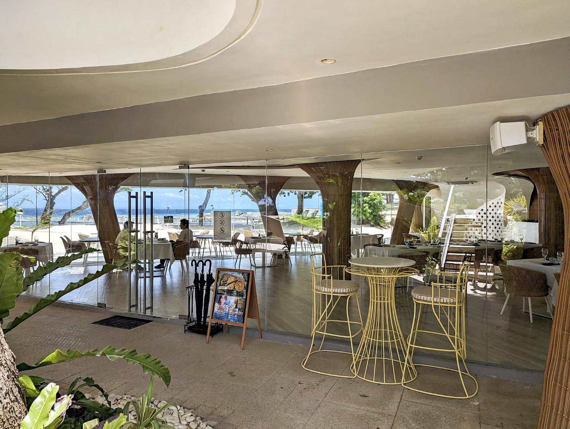 Dominiks Quite And Elegant Studio Ocean View Pool At Tambuli Resort High Floor Мактан Экстерьер фото